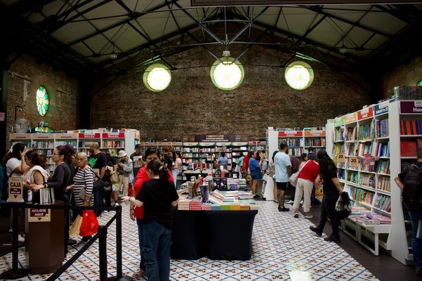 LA XXIV FERIA INTERNACIONAL DEL LIBRO DE COSTA RICA ABRE SUS PUERTAS Y CONVIERTE A LA ANTIGUA ADUANA EN LA CAPITAL DE LA LECTURA