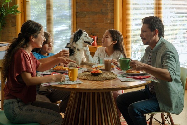 El 58% de los costarricenses asegura que compartir en la mesa fortalece la conexión familiar