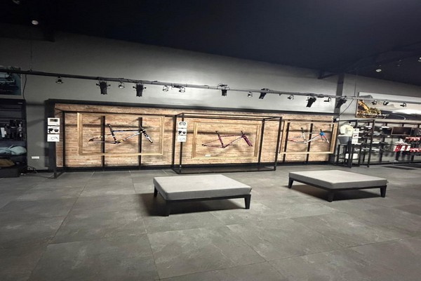 El arte urbano y el deporte se unen en un marco de bicicleta