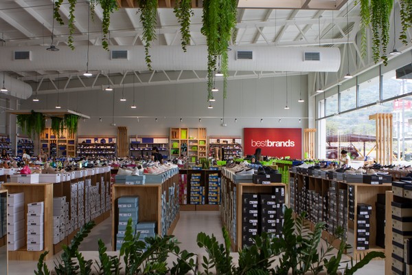 Best Brands inaugura nueva tienda en Santa Ana  con una inversión de $450 mil