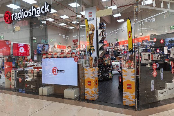 RadioShack apuesta por el entretenimiento y el coleccionismo con la llegada de colección LEGO